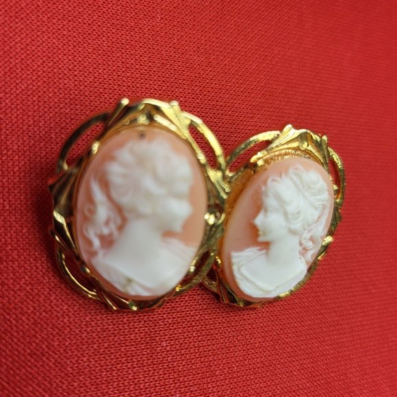 Vintage Gold Tone Cameo Earrings - Picture 2 of 12